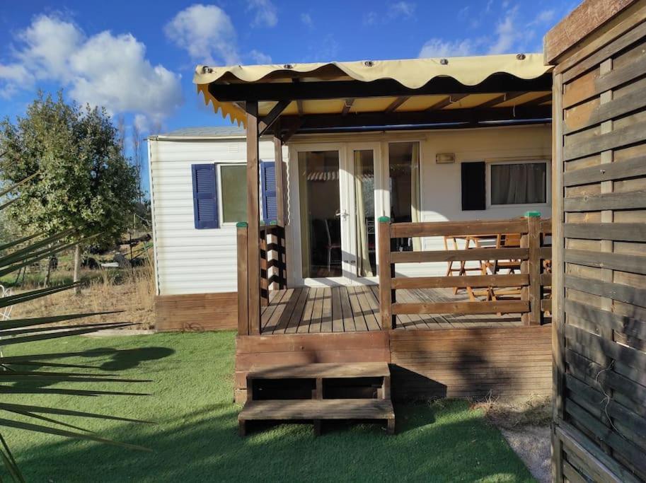 Mobil-Home Dans Un Beau Cadre A 15 Km Des Plages. Lunel  Buitenkant foto